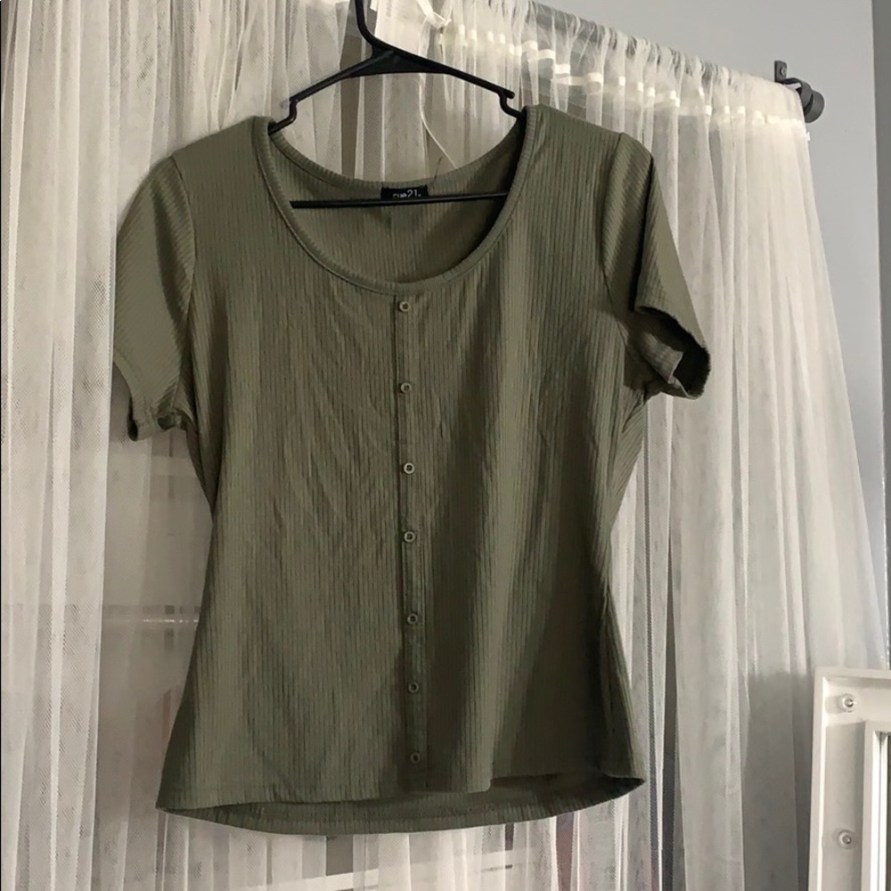 Rue 21 tee